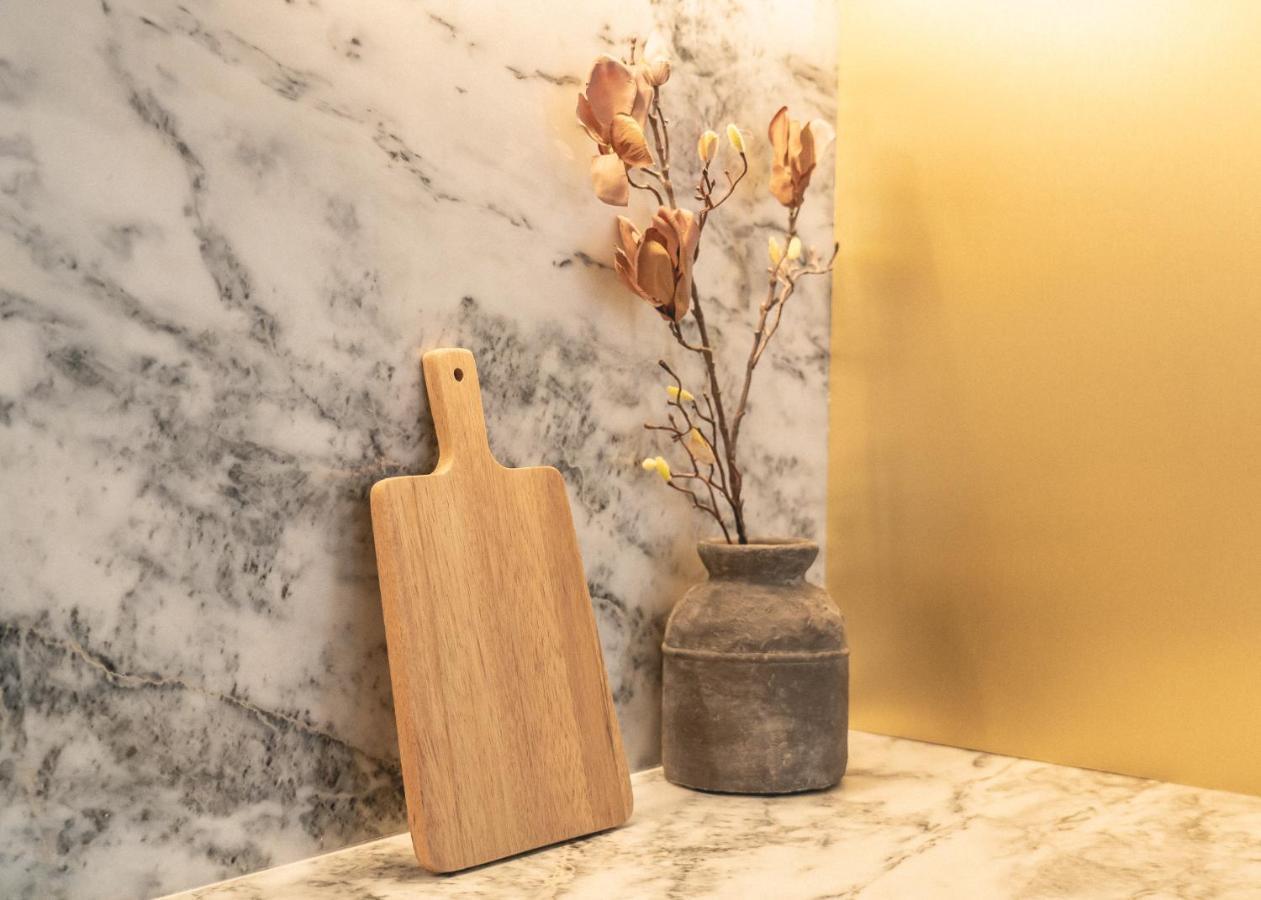Village Aparthotel By Boa Porto Exteriér fotografie A cutting board