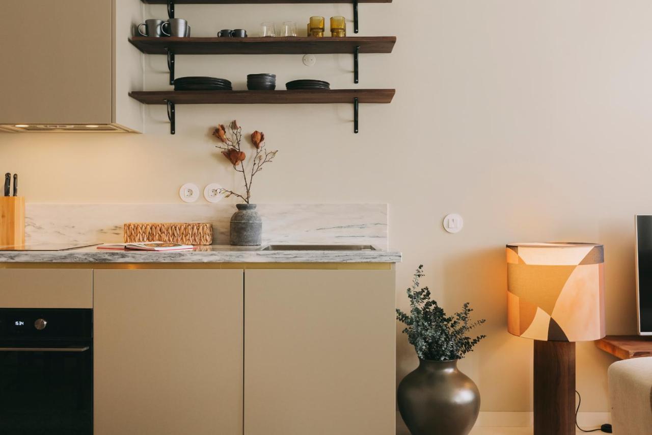 Village Aparthotel By Boa Porto Pokoj fotografie A kitchen with a lamp